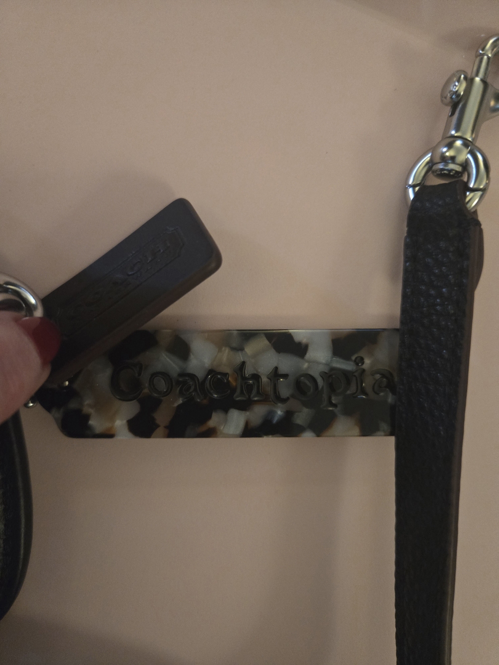 Coach Wavy Dinky Bag - Picture 3 of 9
